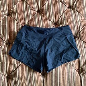 CRZ Yoga Feathery-Fit Mid-Rise Lined Shorts